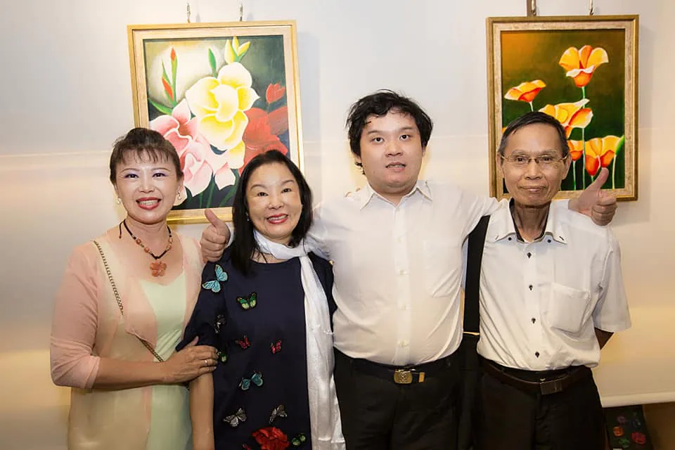 World of Flowers — Howard Plaza Hotel — 3