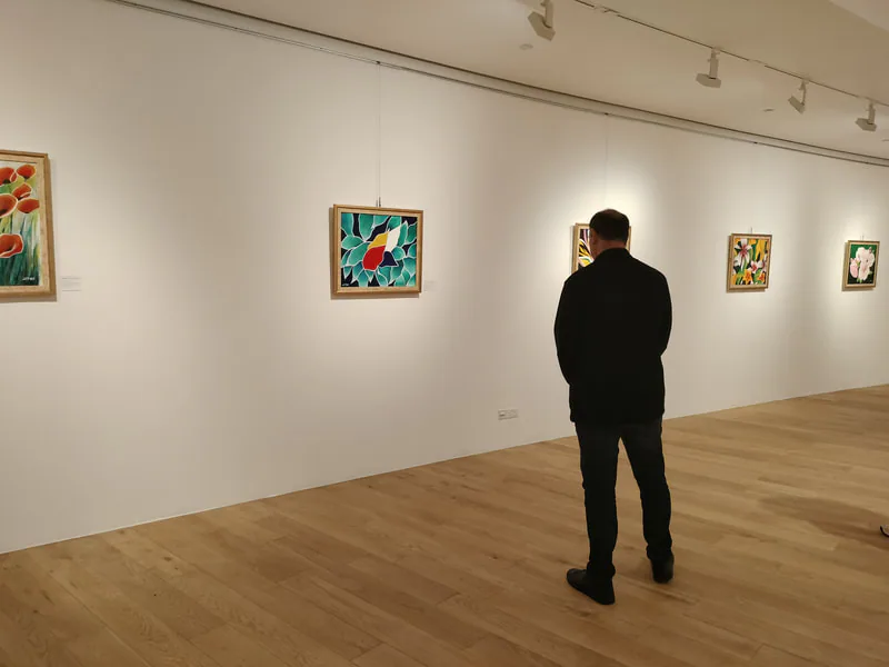 World of Flowers — ION Art Gallery — 14